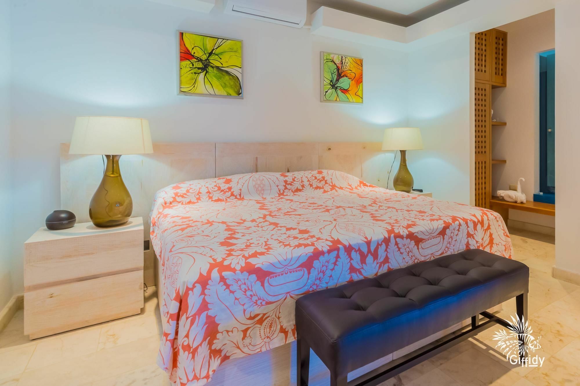 Deep Blue Condos - 201 إيسلا موخيريس المظهر الخارجي الصورة