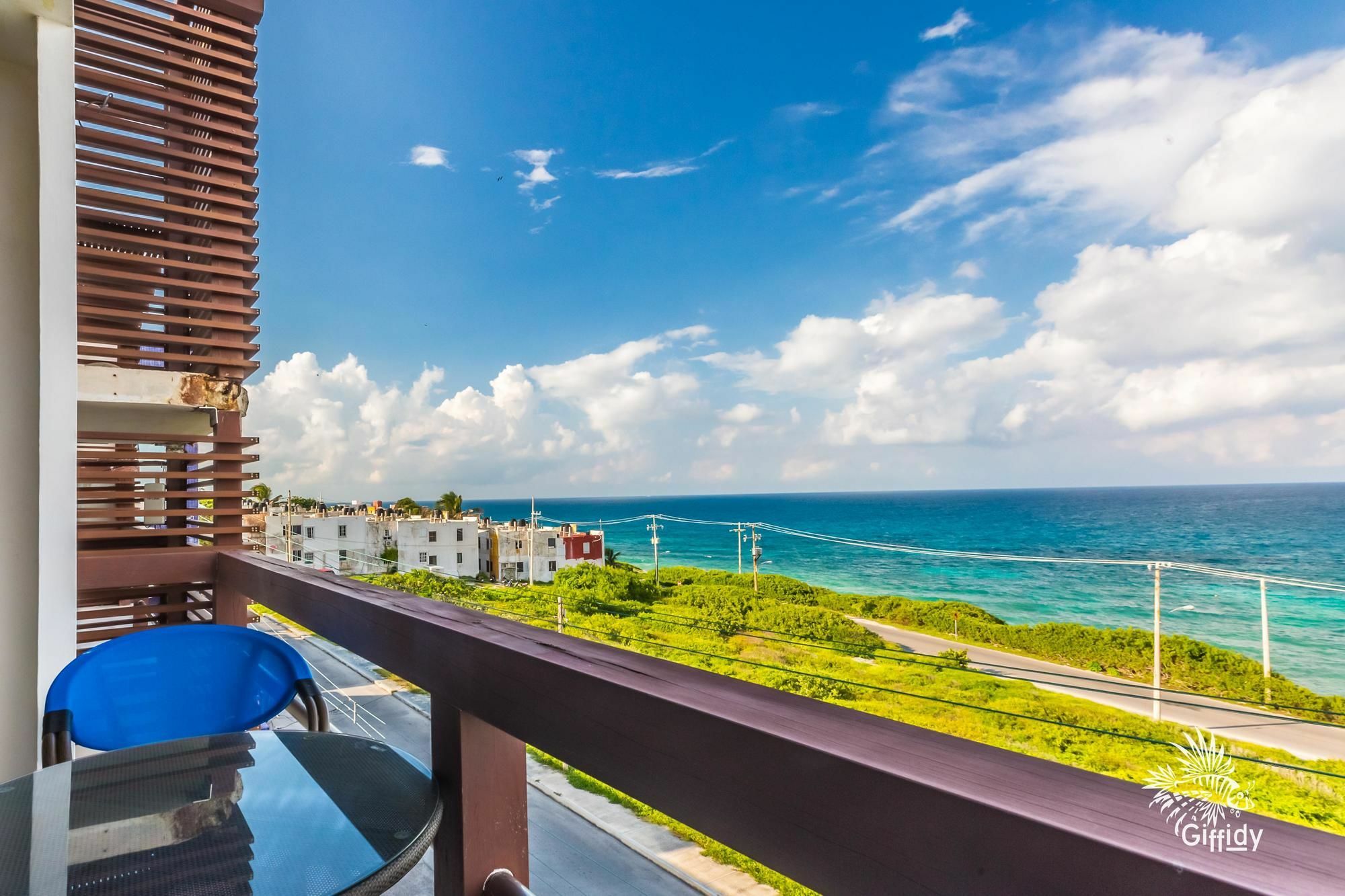 Deep Blue Condos - 201 إيسلا موخيريس المظهر الخارجي الصورة